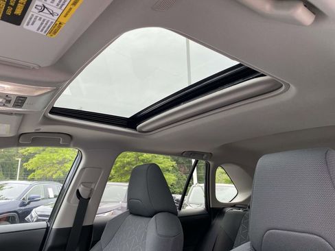 Used 2025 Toyota RAV4 XLE w/ Convenience Package FWD image 19