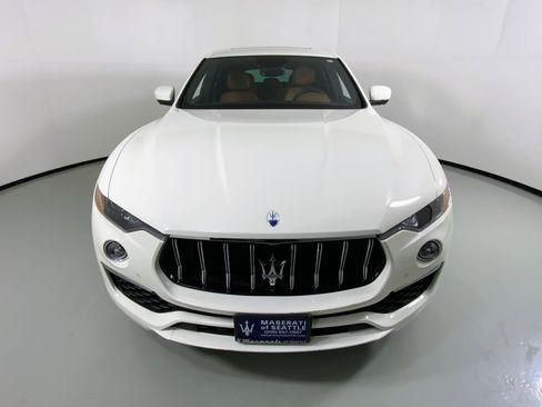 Certified 2022 Maserati Levante GT image 8