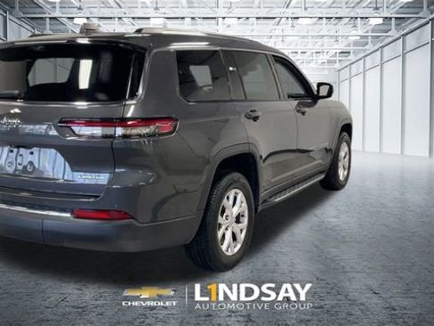 Used 2022 Jeep Grand Cherokee L Limited w/ Luxury Tech Group II image 9