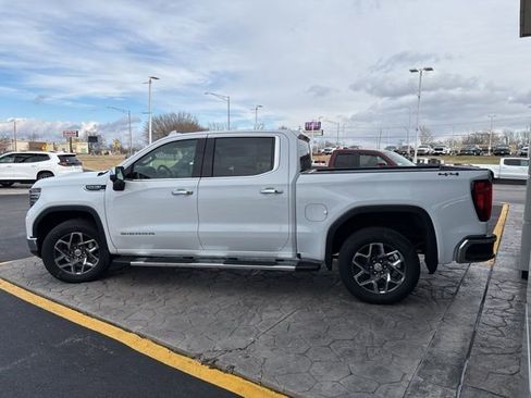New 2026 GMC Sierra 1500 SLT w/ SLT Premium Package AWD/4WD image 3