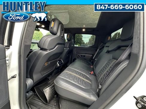 Used 2022 Rivian R1T Launch Edition image 10