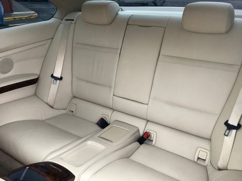 Used 2009 BMW 328i xDrive Coupe image 12