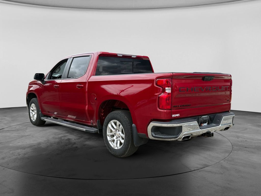 Used 2023 Chevrolet Silverado 1500 LT w/ Z71 Off-Road Package AWD/4WD image 7