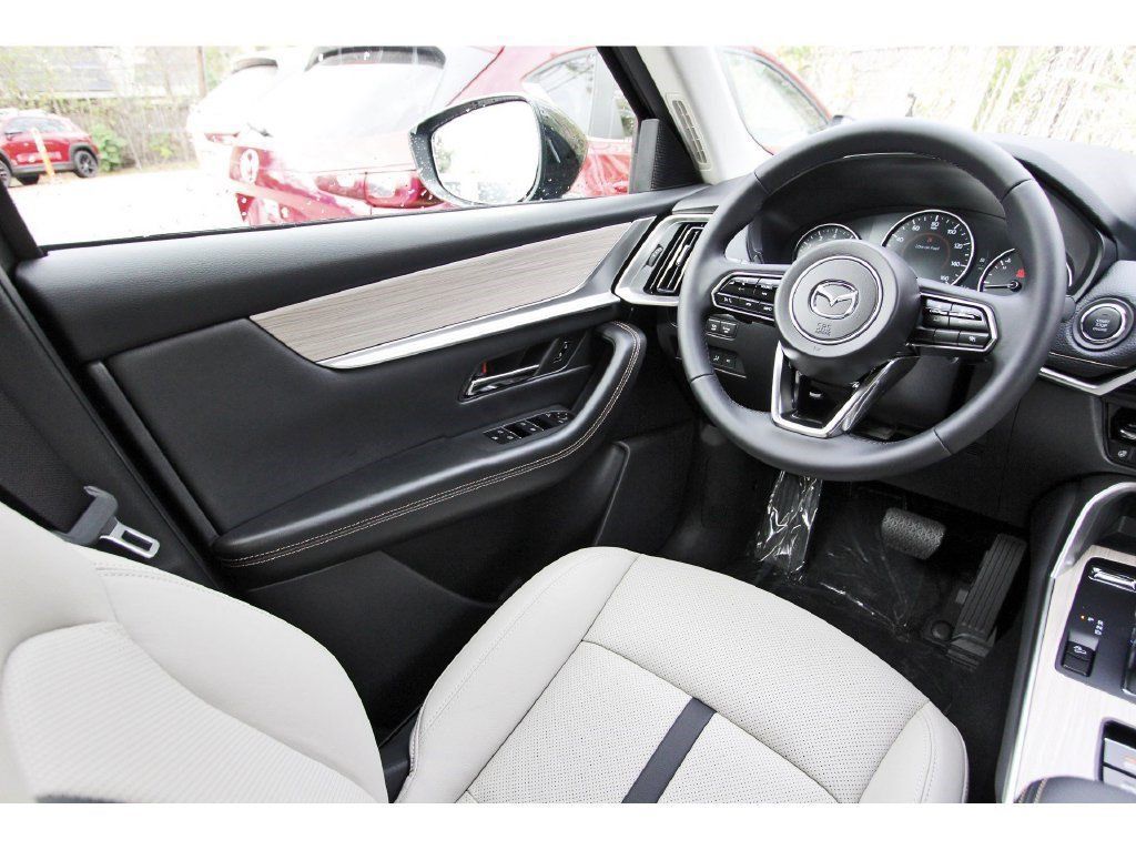 Certified 2026 MAZDA CX-90 3.3 Turbo w/ Preferred Package AWD/4WD image 6