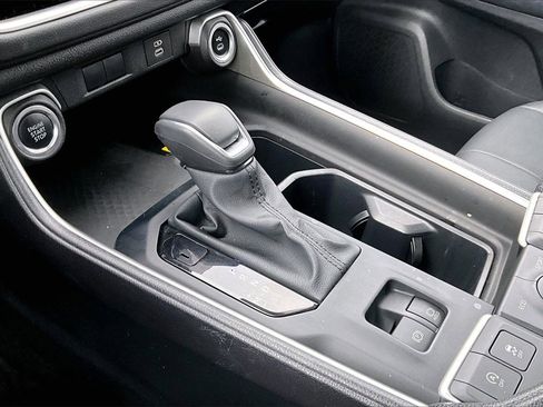 Used 2024 Toyota Grand Highlander Limited image 29