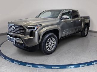 Used 2025 Toyota Tacoma Limited AWD/4WD video 1