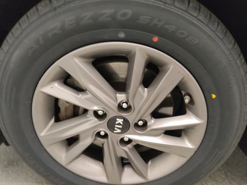 Used 2020 Kia Optima LX image 31