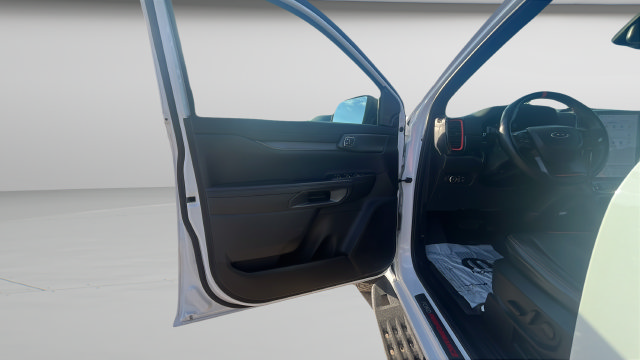 Certified 2025 Ford Ranger Raptor AWD/4WD image 9