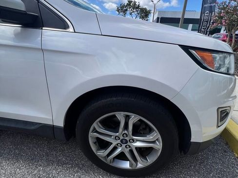 Used 2016 Ford Edge Titanium w/ Technology Package AWD/4WD image 2
