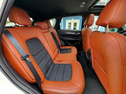 Used 2024 MAZDA CX-5 Carbon Edition image 14