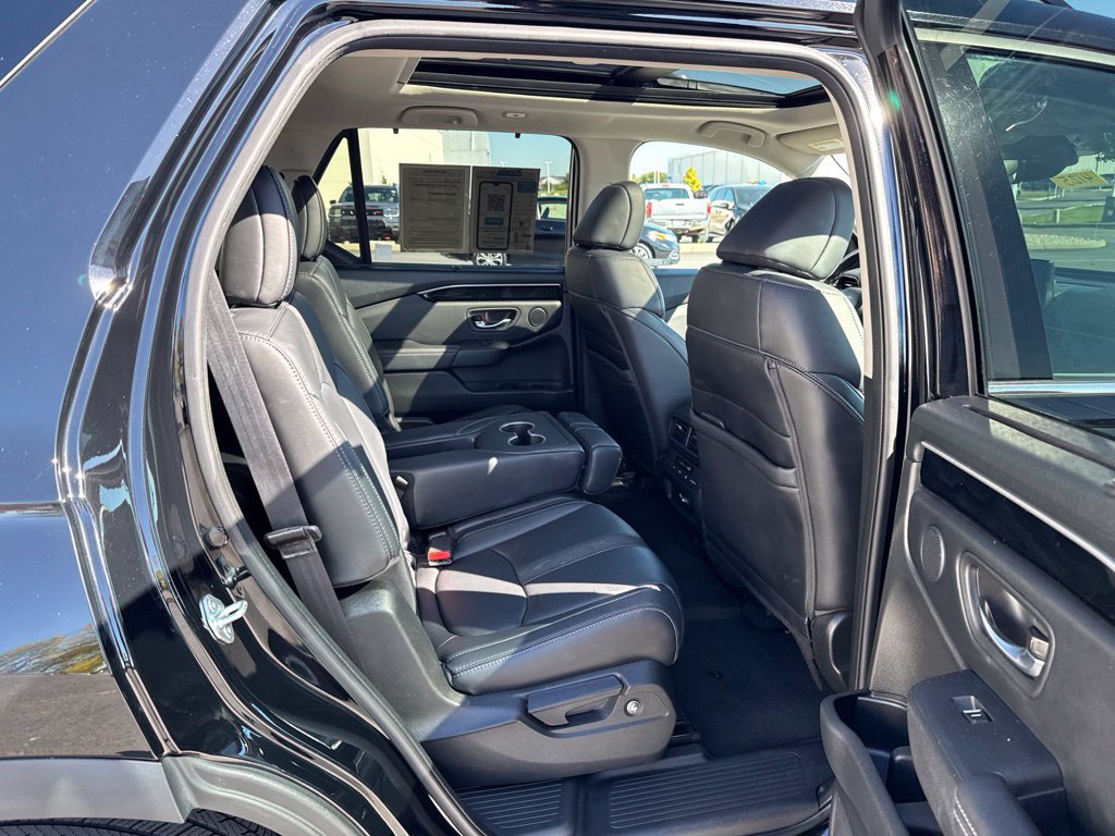 Used 2023 Honda Pilot Touring image 40