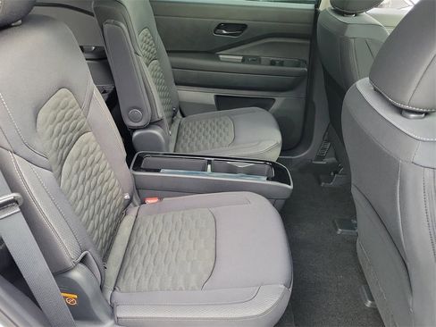 New 2025 Nissan Pathfinder SV w/ SV Premium Package image 14