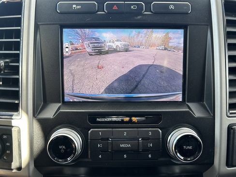 Used 2019 Ford F150 Lariat w/ Equipment Group 502A Luxury image 21