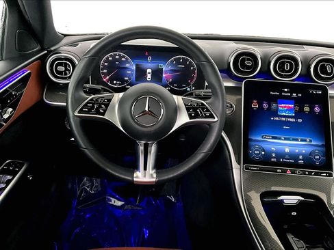 Used 2023 Mercedes-Benz C 300 4MATIC Sedan image 5