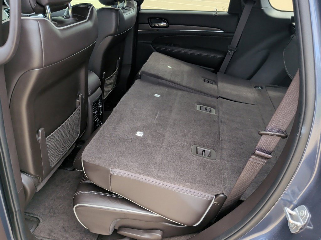 Used 2019 Jeep Grand Cherokee Overland AWD/4WD image 40