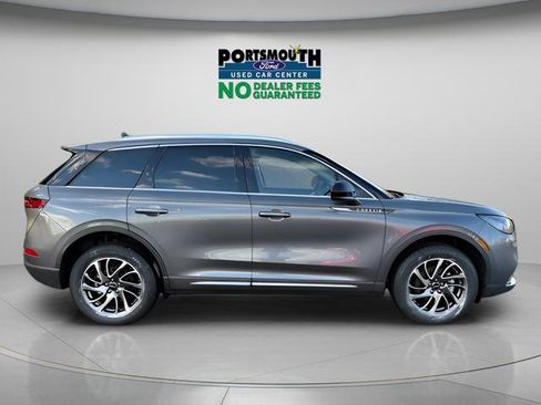 Used 2022 Lincoln Corsair AWD w/ Equipment Group 101A image 5