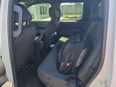 Used 2024 Toyota Tacoma SR AWD/4WD image 9