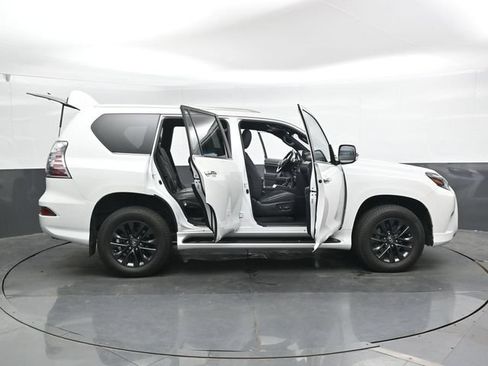Used 2022 Lexus GX 460 Premium w/ Premium Package AWD/4WD image 46