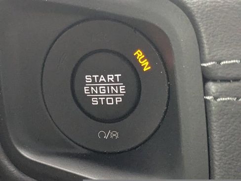 New 2025 Jeep Gladiator Rubicon image 24