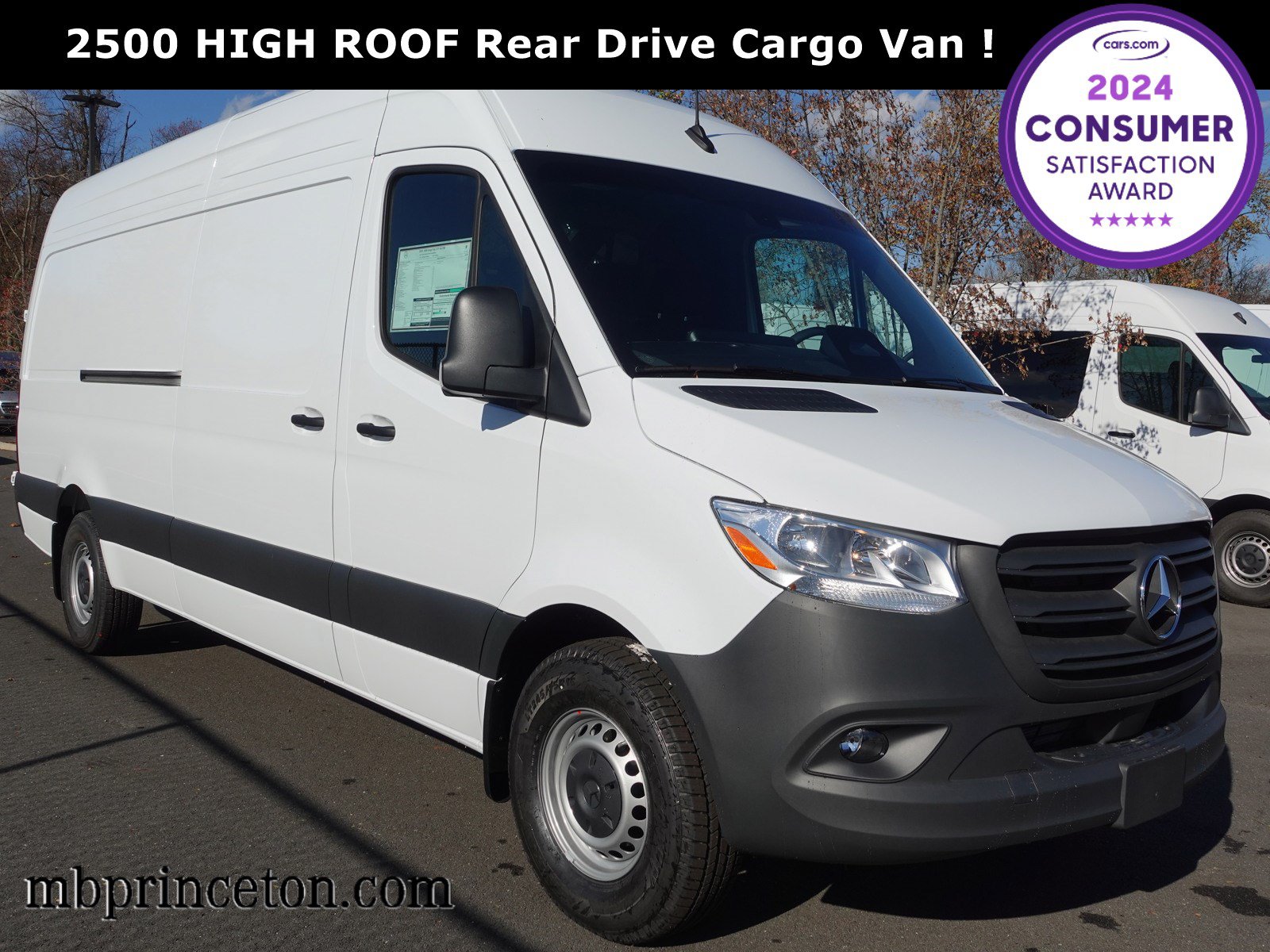 Used 2025 Mercedes-Benz Sprinter 2500 image 1