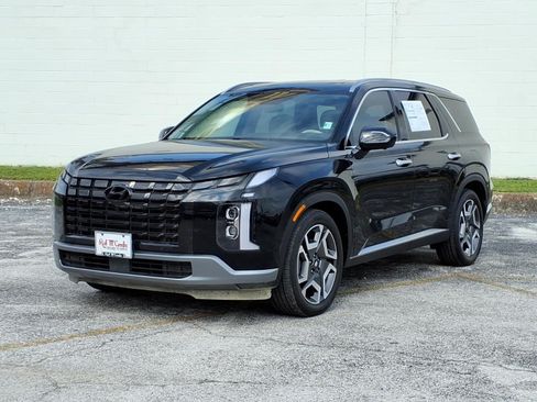 Used 2024 Hyundai Palisade Limited FWD image 1