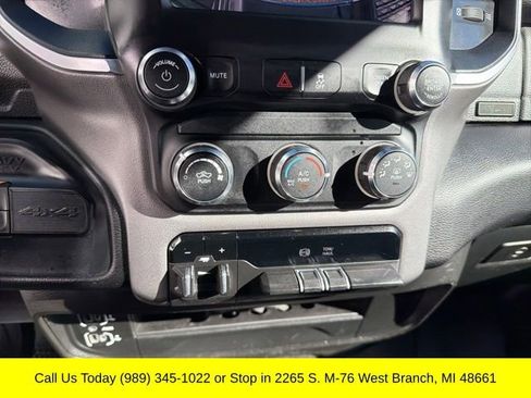 Used 2024 RAM 3500 Big Horn image 23