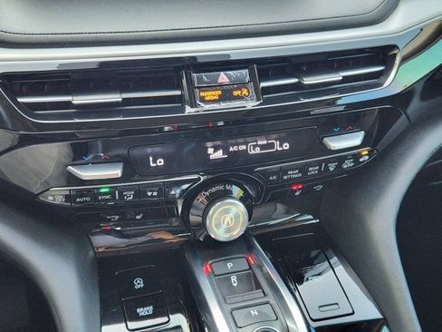 Certified 2024 Acura MDX SH-AWD w/ Technology Package image 36