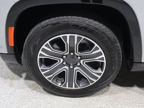 Used 2023 Jeep Wagoneer Series II image 7