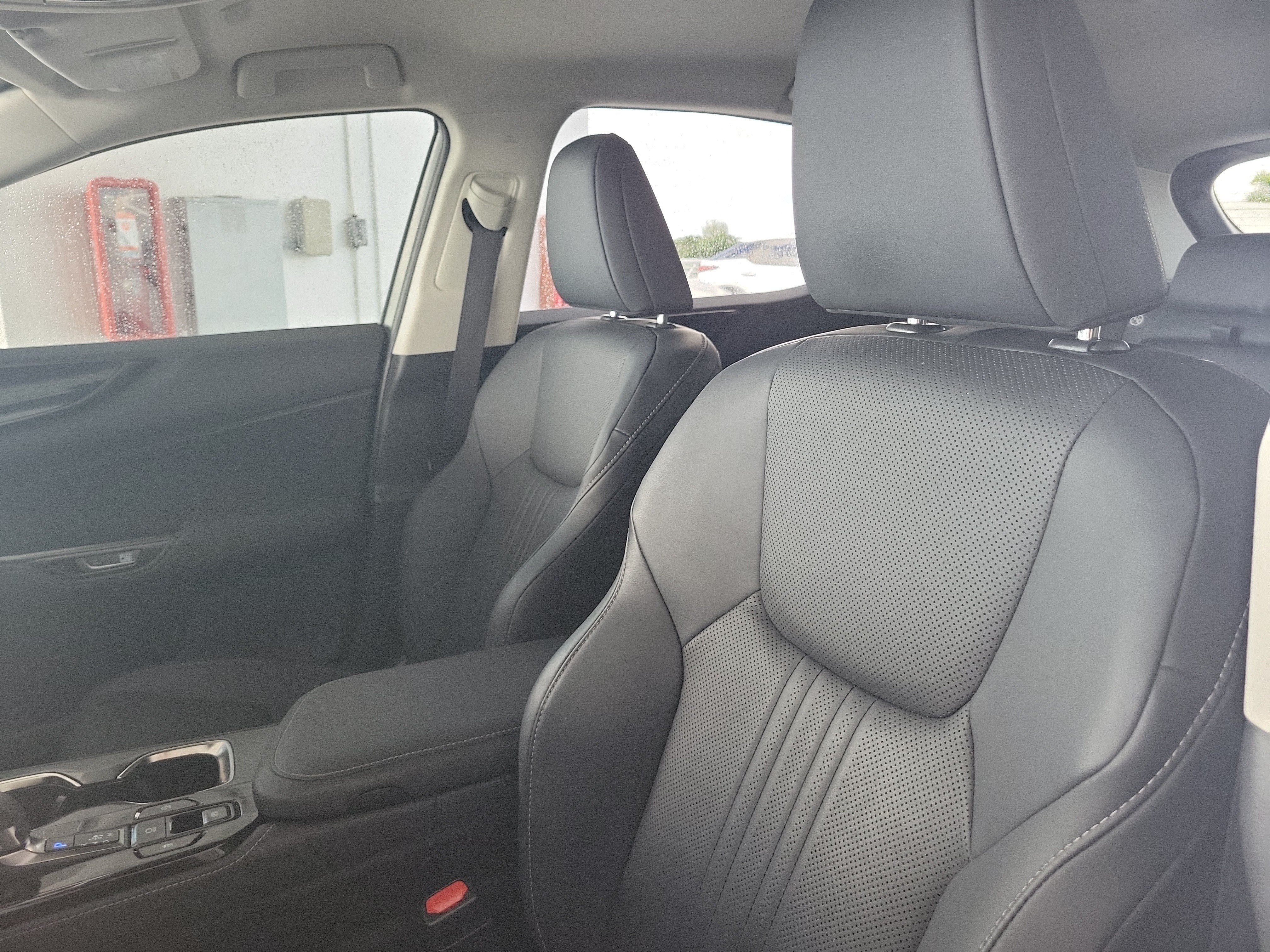 Certified 2024 Lexus NX 250 FWD w/ Towing Package (2000 Lbs) image 20
