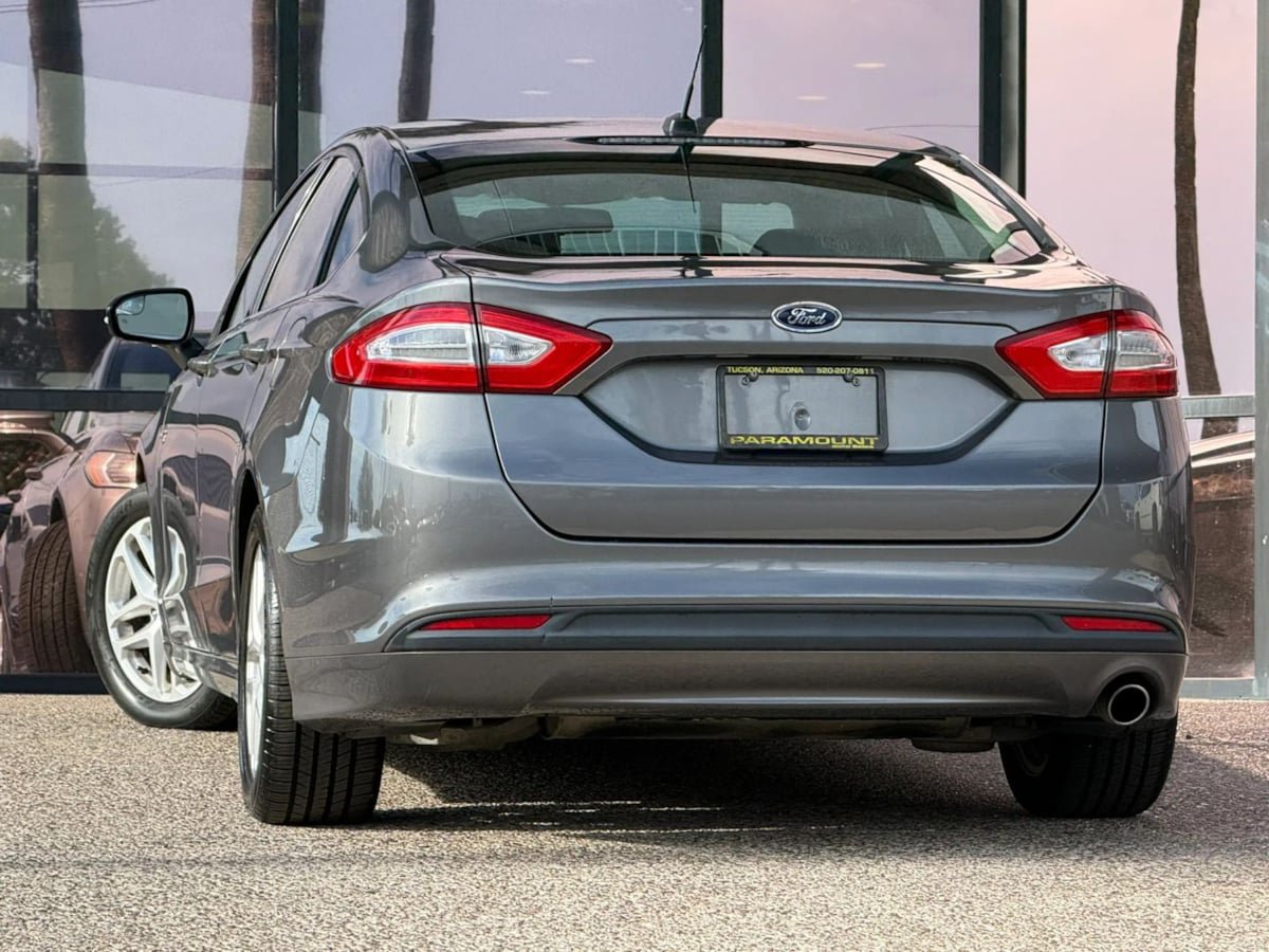 Used 2014 Ford Fusion SE FWD image 8