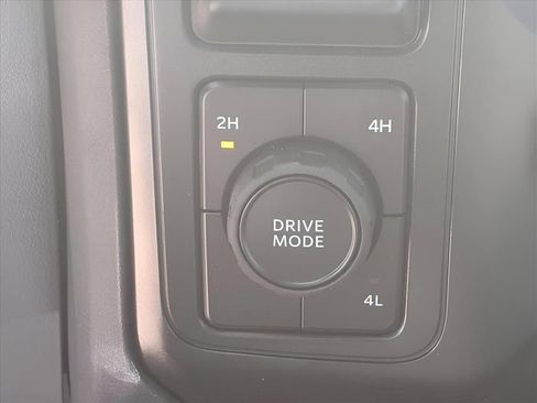 New 2025 Ford F550 4x4 Regular Cab Super Duty image 7