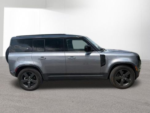 Used 2023 Land Rover Defender 110 S AWD/4WD image 2