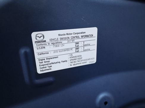 Used 2017 MAZDA MAZDA3 Touring w/ Popular Equipment Package FWD image 33