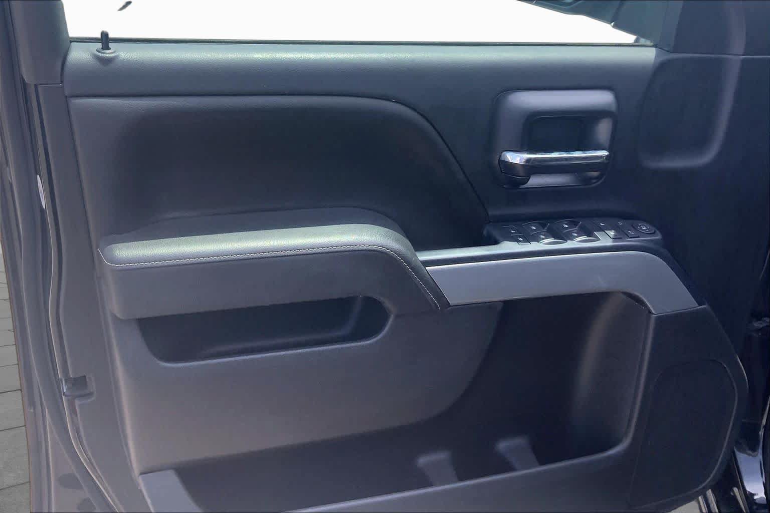 Used 2015 Chevrolet Silverado 1500 LT w/ All Star Edition AWD/4WD image 22