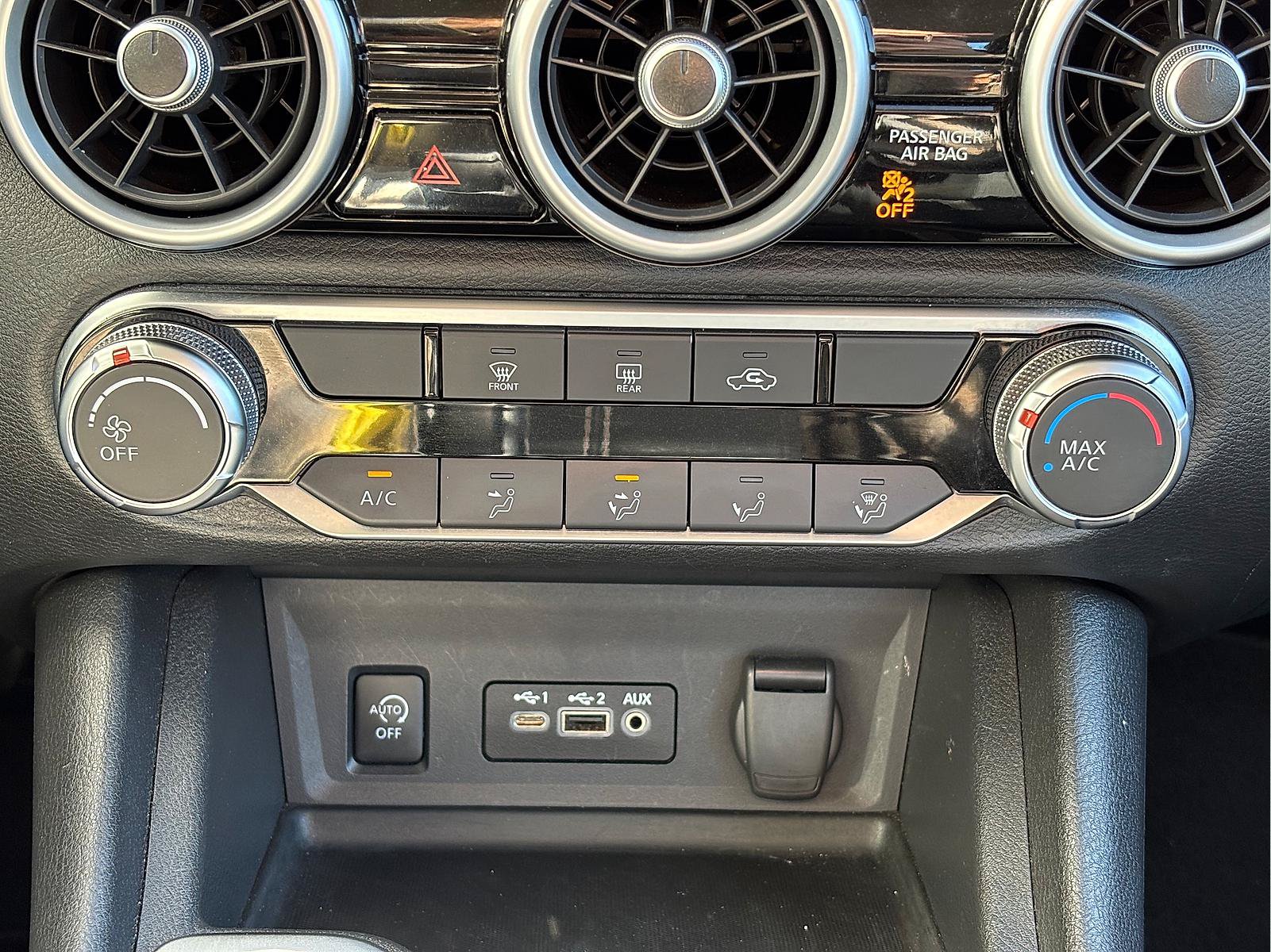 Used 2025 Nissan Sentra SV FWD image 23