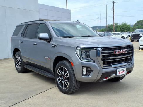 Used 2021 GMC Yukon AT4 w/ Rear Media and Nav Package AWD/4WD image 31