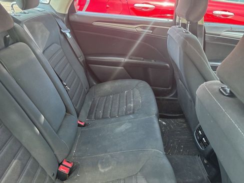 Used 2019 Ford Fusion SE AWD/4WD image 11