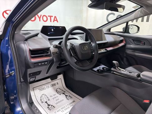 Used 2026 Toyota Prius Plug-In Hybrid image 22