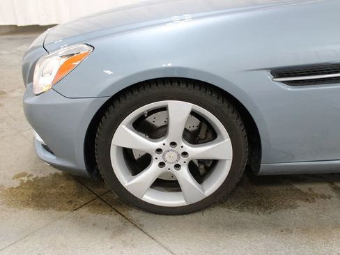Used 2012 Mercedes-Benz SLK 350 image 29