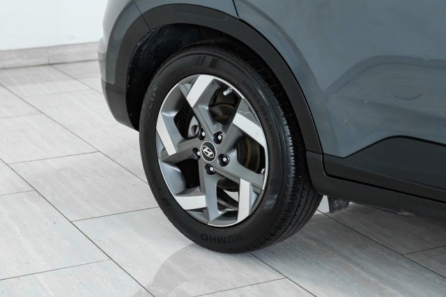 Used 2024 Hyundai Venue SEL FWD image 54