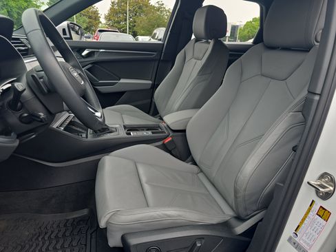 Used 2024 Audi Q3 2.0T Premium Plus w/ Premium Plus Package AWD/4WD image 15