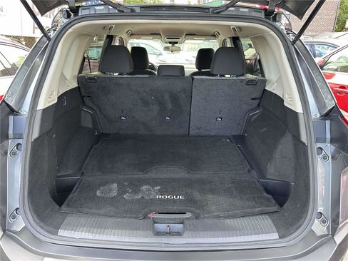 Certified 2022 Nissan Rogue SV image 11