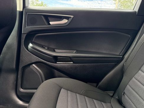 Used 2024 Ford Edge SE AWD/4WD image 17