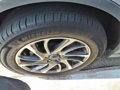 Used 2020 Lincoln Corsair FWD image 4