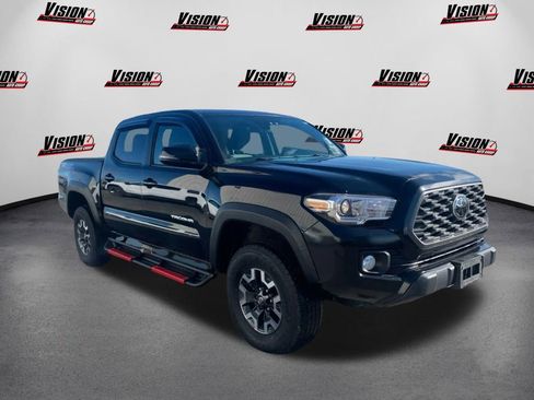 Used 2022 Toyota Tacoma TRD Off-Road image 3