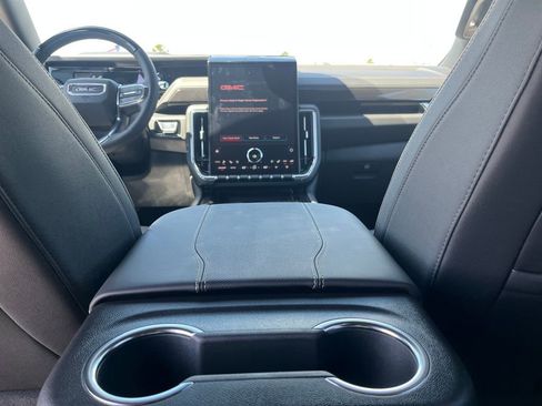 New 2026 GMC Yukon Elevation w/ Elevation Premium Package image 16