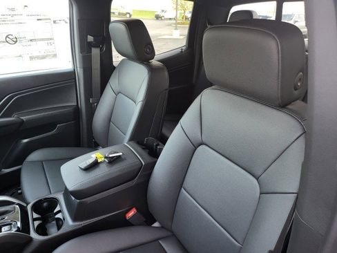 New 2026 Chevrolet Colorado W/T image 12