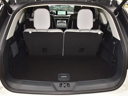 New 2026 Lincoln Aviator 2WD image 35