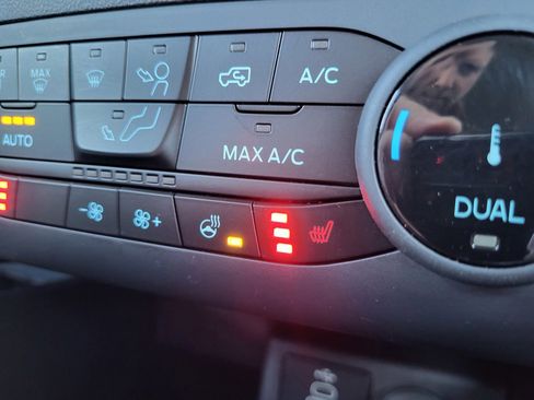 Used 2024 Ford Bronco Sport Outer Banks w/ Tech Package image 39