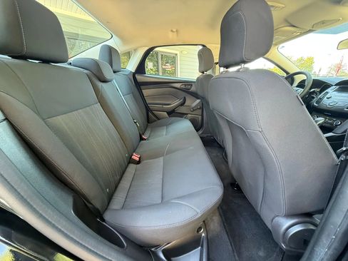 Used 2016 Ford Focus S image 28